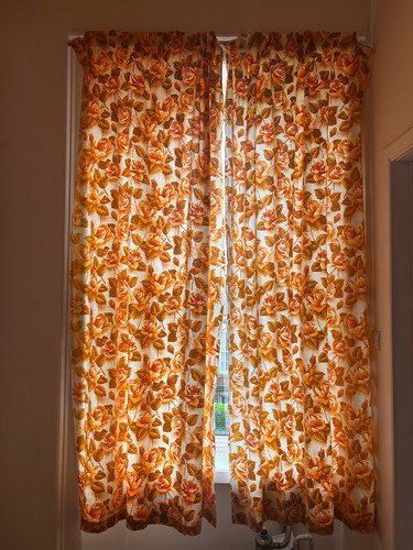 Pair vintage retro floral - of,