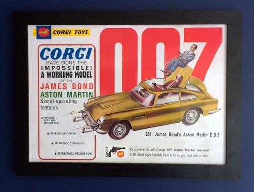 Corgi toys 261 james - corgi,