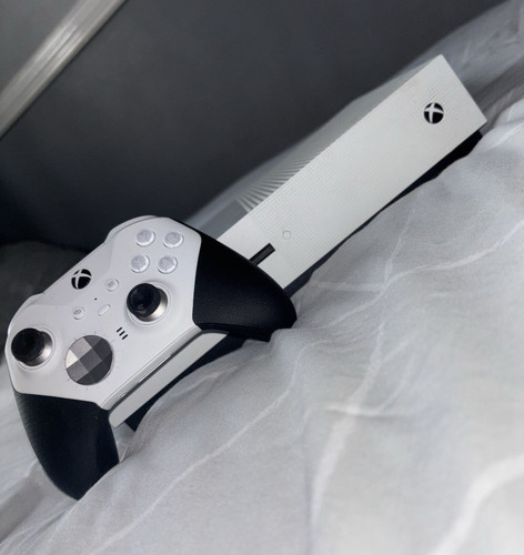 Microsoft xbox one 1tb - 1tb, white