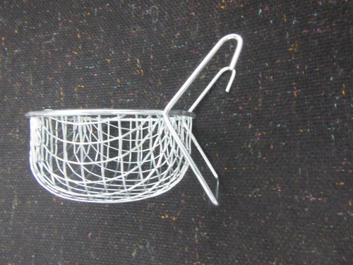 Canary wire nest pans with - canary,