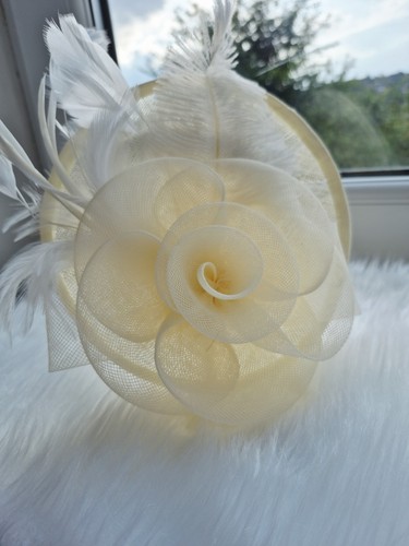 Cream feather facinator - feather,