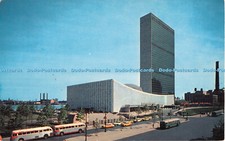 R286592 New York City United Nations Buildings Manhattan Post Card Pub Co Plasti