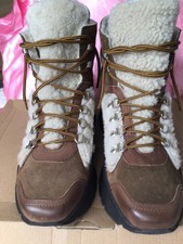Celtic & co Trainer Hiking Boots Leather Sheepskin Size 6. New with Box