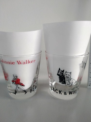 Black white johnnie walker - black,