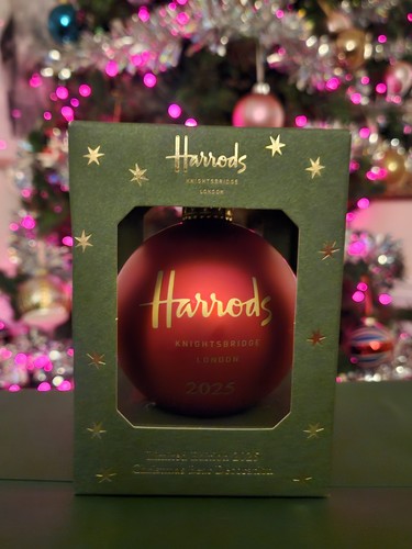 Harrods christmas bear - christmas, 2025