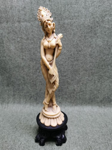 Godess with mandolin - mandolin, stand