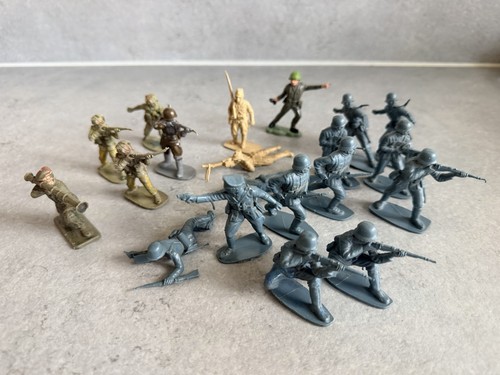 Bundle vintage plastic - of,