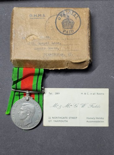 Ww2 defence medal issue box - medal,