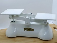 Weylux (Fereday of London) The Queen Vintage White Cast Iron weighing scales
