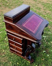 ANTIQUE / VINTAGE MAHOGANY 16 DRAWER DAVENPORT WRITING DESK WITH LEATHER SKILLET