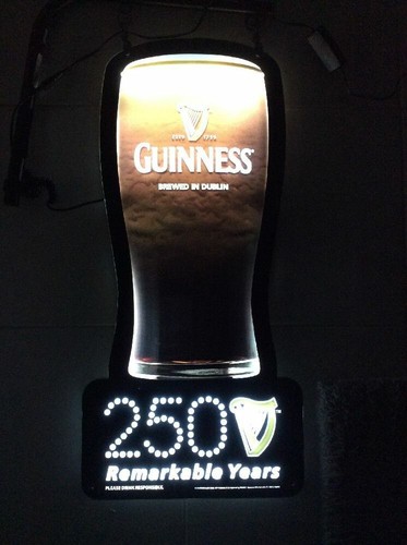 New vtg 2009 guinness irish - 2009,