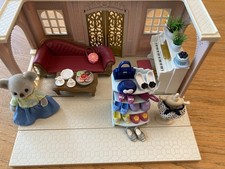SYLVANIAN FAMILIES TOWN SERIES