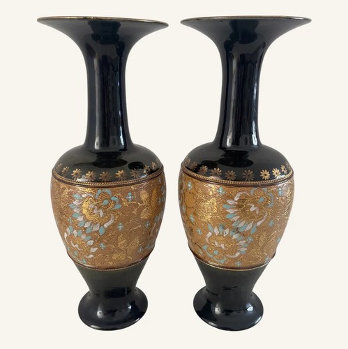 Pair royal doulton - of,