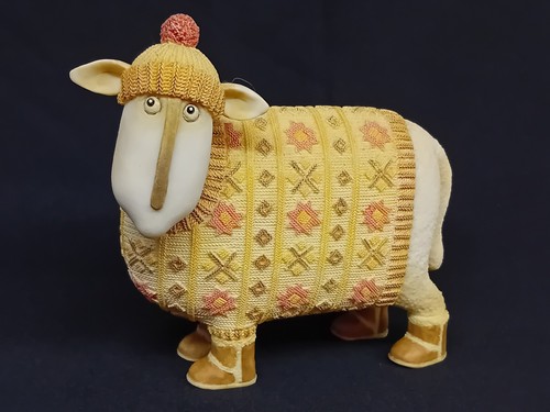Enesco ewe and sheep - enesco, me