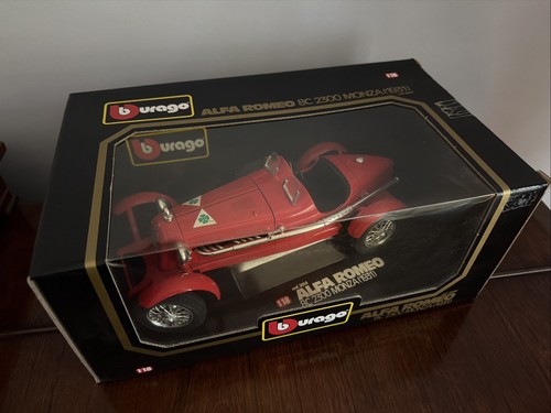 Bburago alfa romeo - bburago, 8c