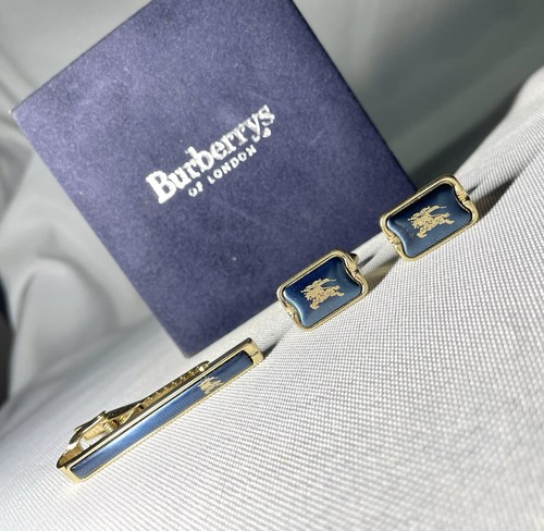 Auth rare burberry - burberry, gold