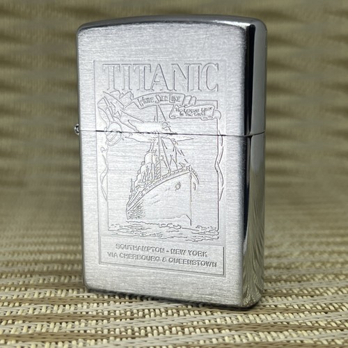 Vintage 2000 zippo lighter - zippo,