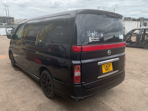 Nissan elgrand e51 passenger - nissan,