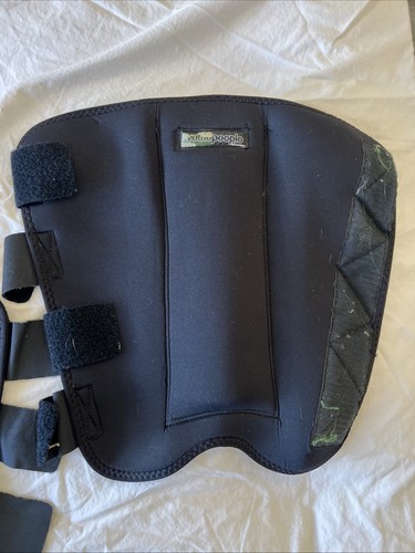 The people shin guards - we,