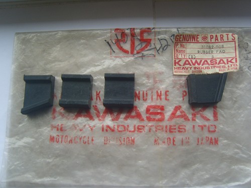 Kawasaki side cover - kawasaki, s1