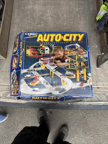 Corgi auto city super - city,