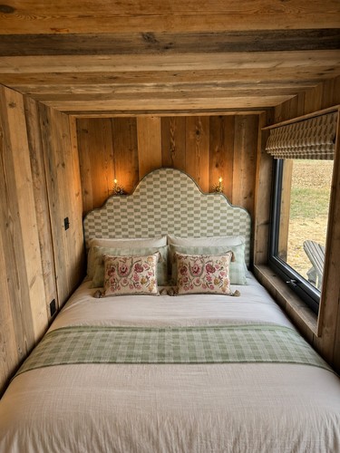 Rustic traditional - rustic,