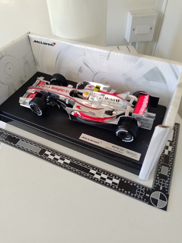 Hot wheels mclaren mp4 22 - hot,