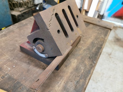 Adjustable angle plate milling - adjustable,