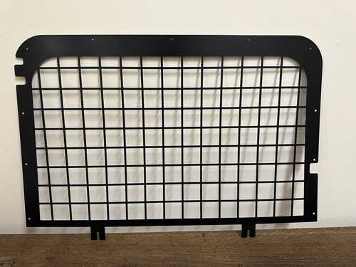 Rear middle window - middle,