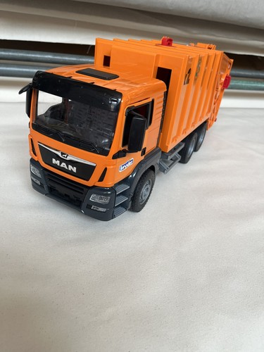 Bruder scale man garbage - scale,