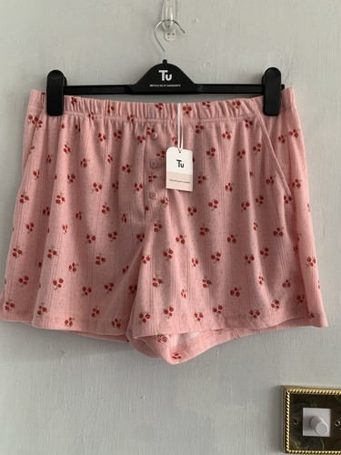 Bnwt size medium - bnwt, tu