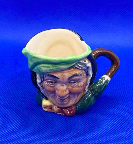Vintage royal doulton sairey - royal,