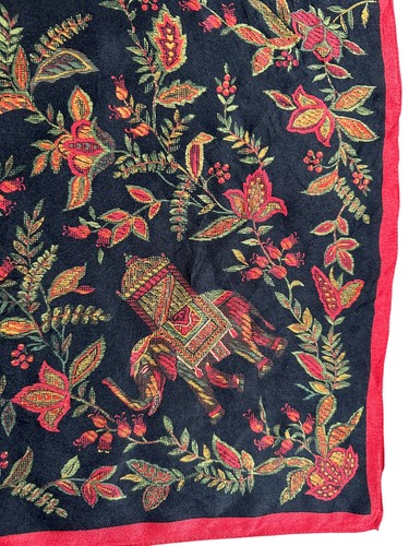 Vintage 100 silk scarf - 100%,