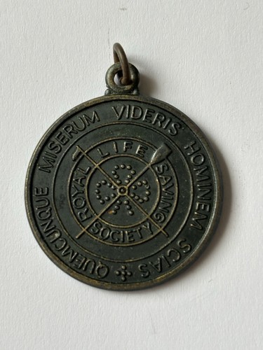 Royal life saving society old - life,
