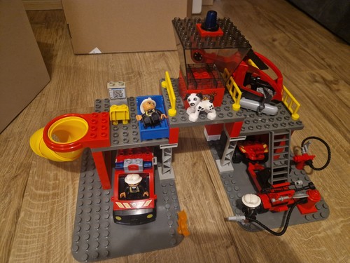 Vintage duplo fire - fire, station