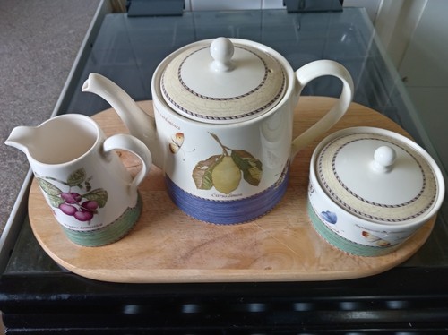 Wedgewood milk jug tea - milk,