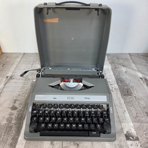 Whsmith grey fox portable - 70's,