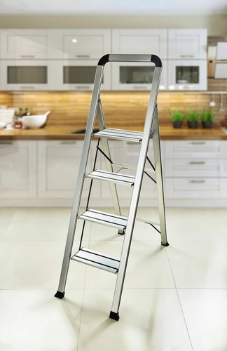 Safety step ladder folding non - safety,