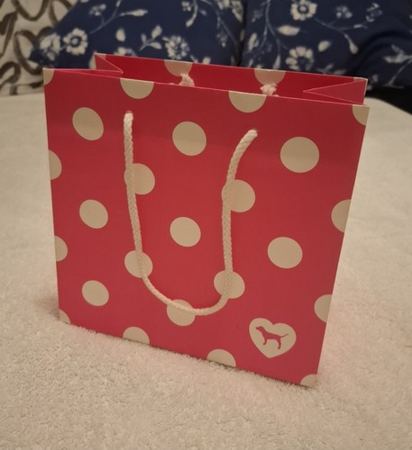 Medium size victoria - size, secret
