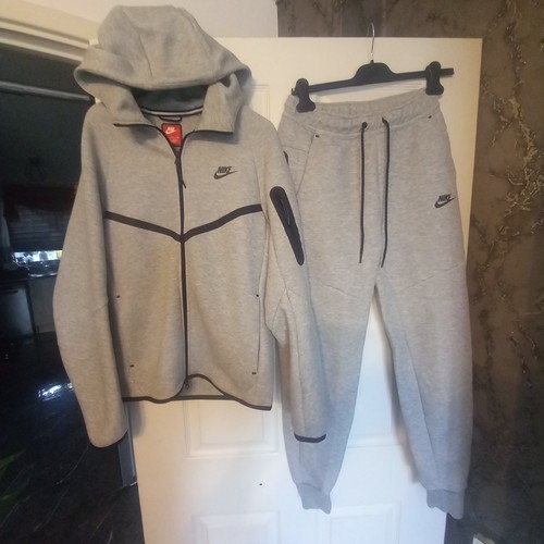 Nike tech fleece - nike,
