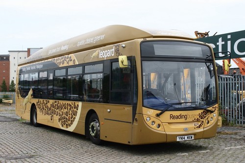 Reading buses 427 bus - reading, photo