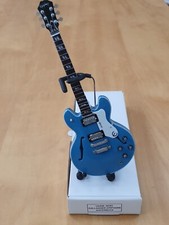 Miniature Guitar (24cm Tall) : OASIS EPIPHONE SUPERNOVA