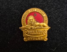 Phillips Cycles pin badge