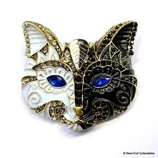 Large Blue Eyed Siamese