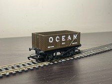 Hornby 7-Plank Brown Ocean