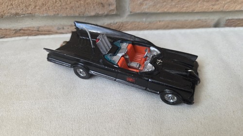 Corgi 267 batman - batmobile,