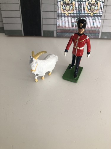 Britains royal welch fusiliers - royal,