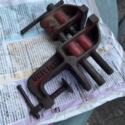 Vintage univice pipe vice - v6,