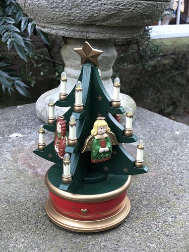 Christmas tree lights - tree, up