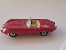 Dinky  Jaguar E Type.      nd91